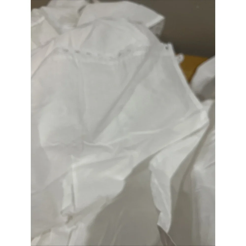 Vlocomen White Eyelet Lace King Bedskirt Box Pleat Corners 18